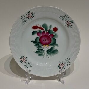 Hand Painted August Warnecke Ostfriesland East Frisian Rose Porcelain Plate